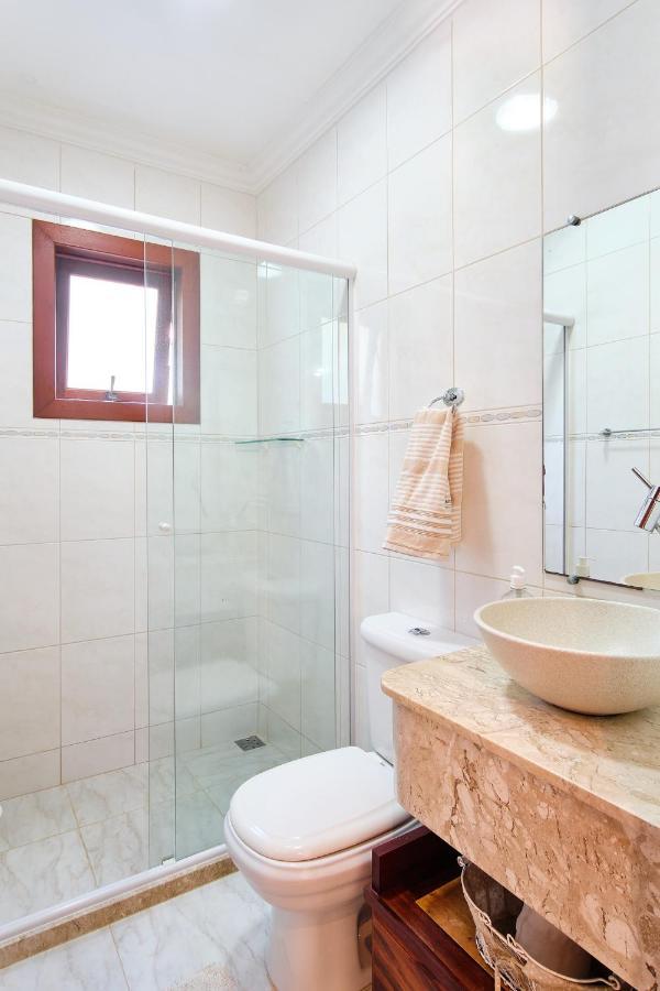 فيلا Casa Petunia Com Ar E Piscina Perto Do Centro باراتي المظهر الخارجي الصورة