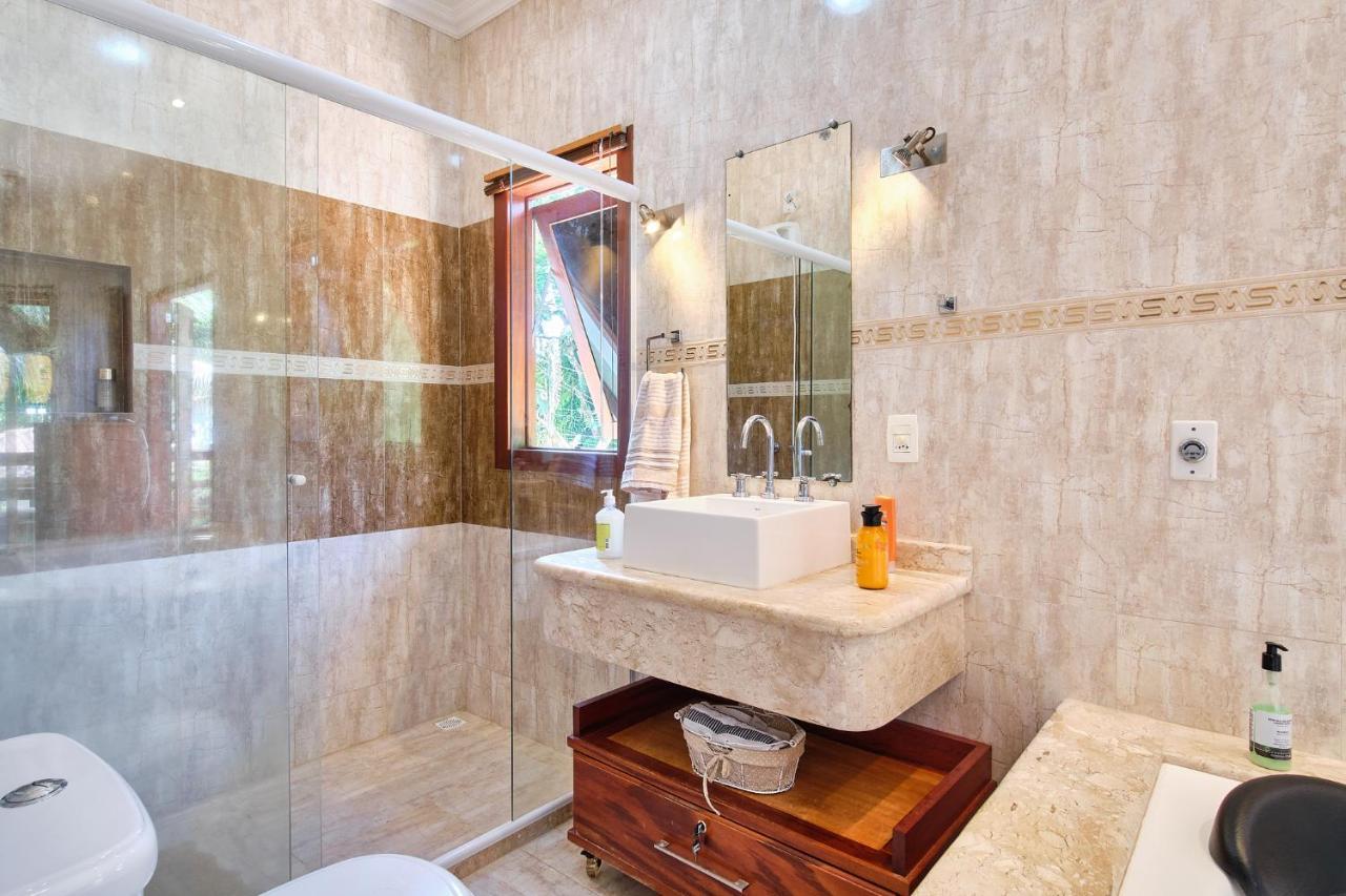 فيلا Casa Petunia Com Ar E Piscina Perto Do Centro باراتي المظهر الخارجي الصورة