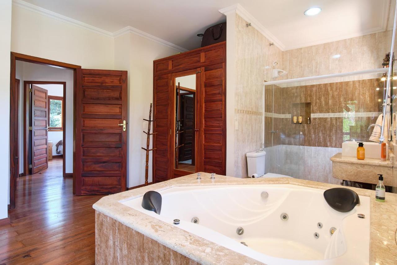 فيلا Casa Petunia Com Ar E Piscina Perto Do Centro باراتي المظهر الخارجي الصورة